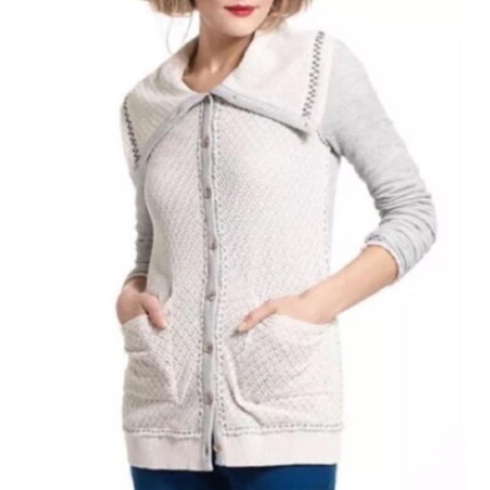 Anthropologie Saturday Sunday Women's Gray and Cream Knit Sweater small